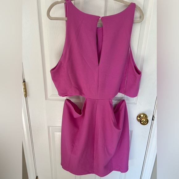 26) WILD FABLE WOMEN'S SLEEVELESS TWIST-FRONT BODYCON DRESS NWT SIZE 2X 4X - Picture 5 of 7